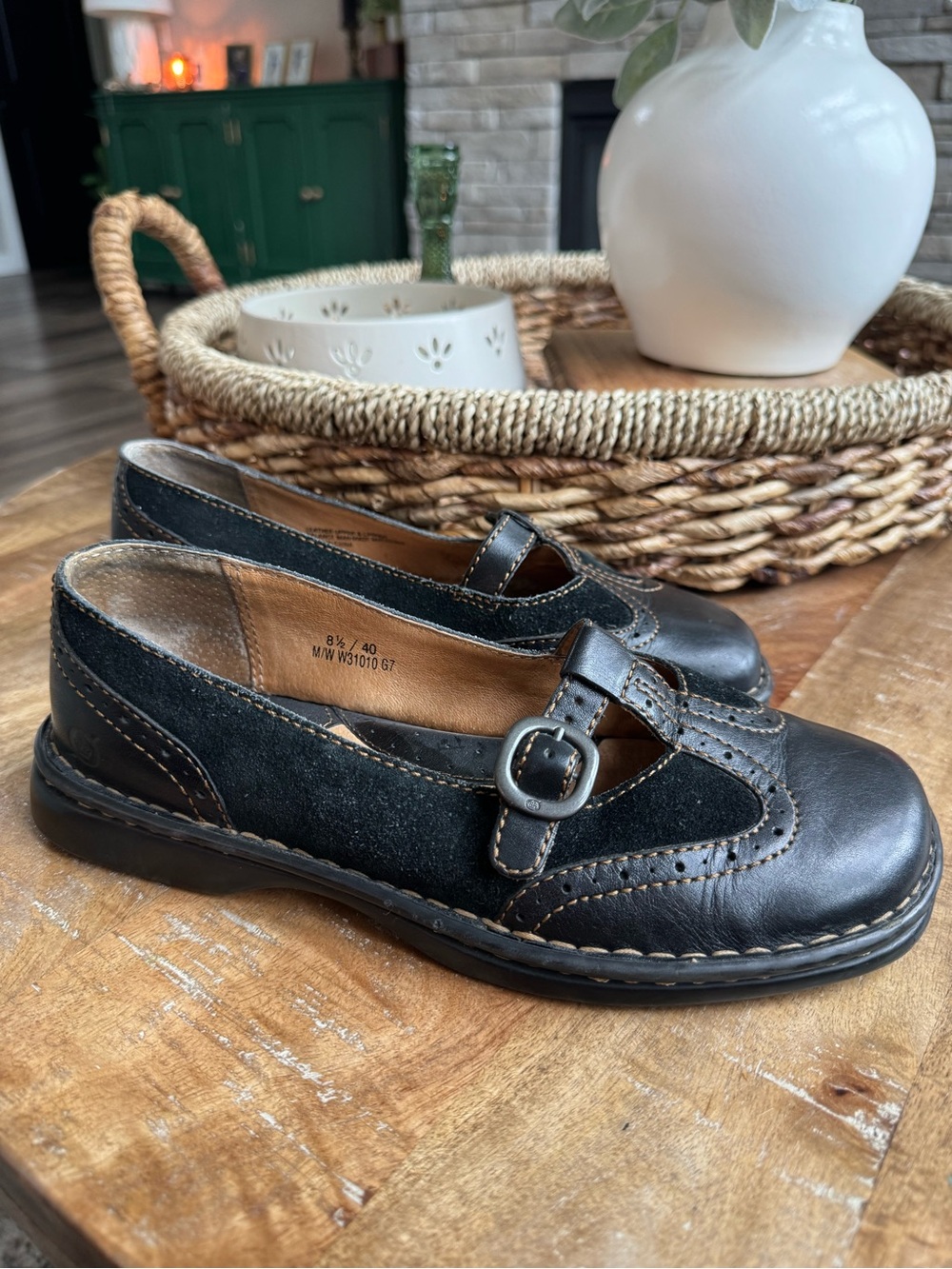 Born Classic Black Mary Jane Leather Flats Size 8.5